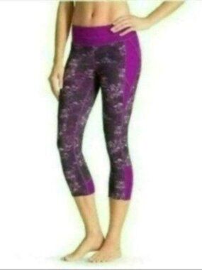 Athleta Connect Women's XS Purple Crush Mid Rise Capri Athletic Leggings